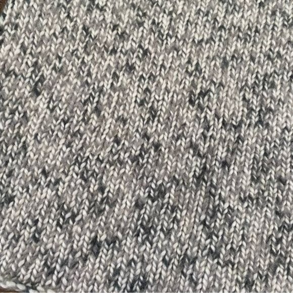 BCBGMAXAZRIA Wool blend Square neck thick knit Sweater Grey Size XS-S LIKE NEW - Picture 8 of 9